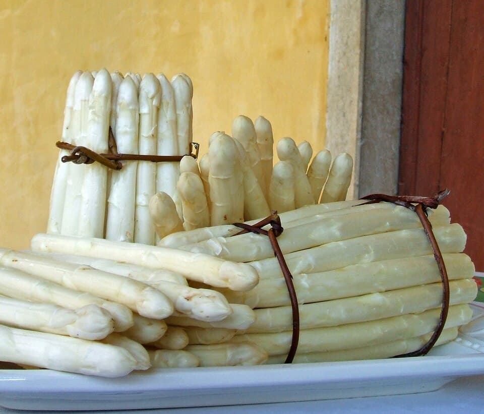 Asparago bianco di Bassano, prodotto del Veneto