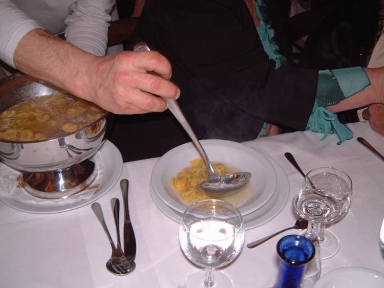 Cappelletti, pasta e pane dell'Emilia-Romagna