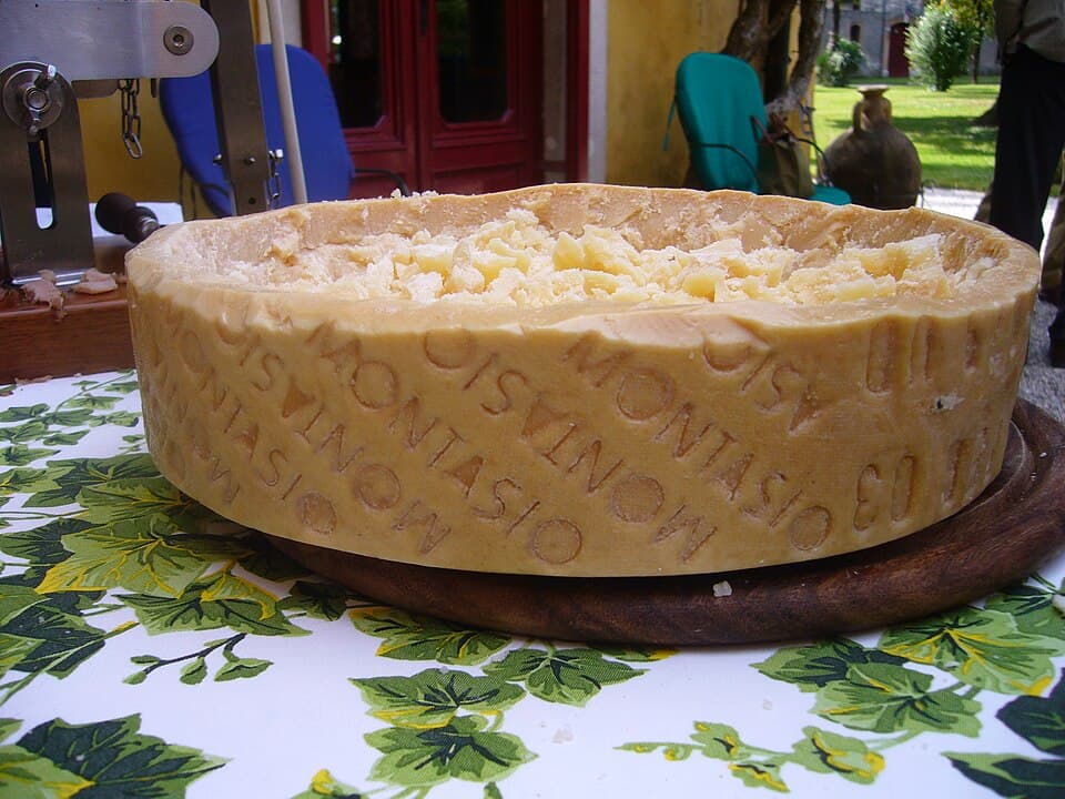 Montasio, formaggio del Friuli-Venezia Giulia
