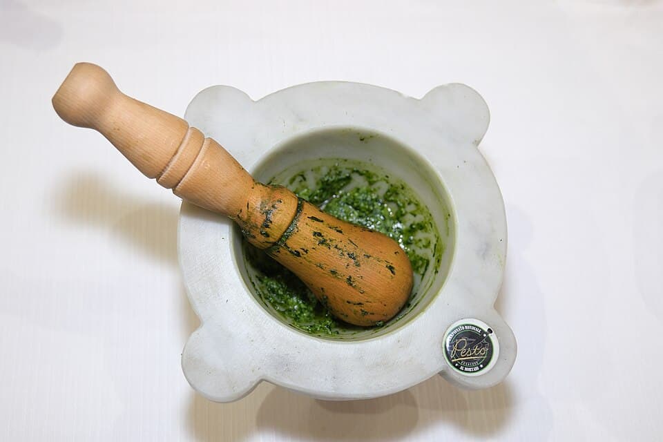 Pesto genovese, conserva della Liguria