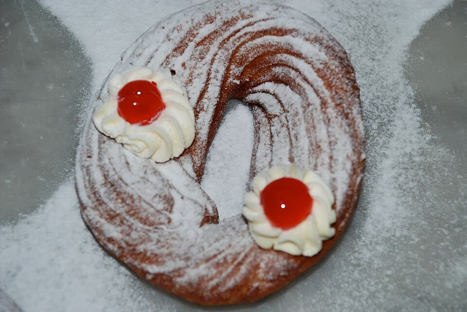 Zeppole, dolce della Campania