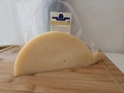 Caciocavallo, formaggio della Basilicata